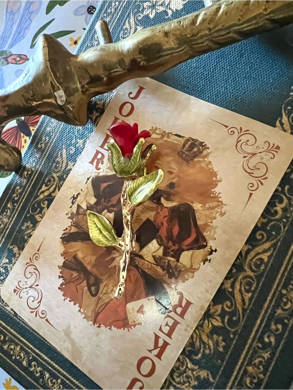 Vintage “Beauty and the Beast” Red Rose 🌹 Pin Brooch 1980’s 90’s